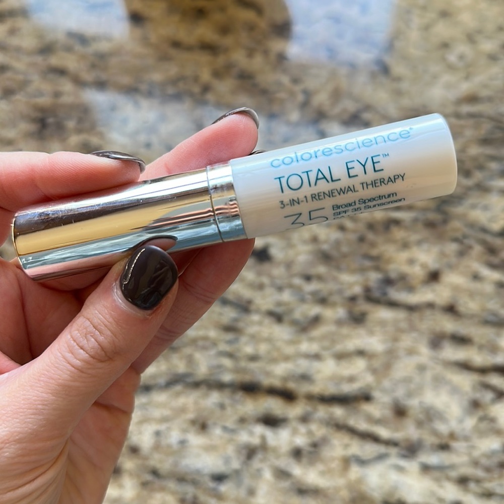 coloresience TOTAL EYE® 3-IN-1 RENEWAL THERAPY SPF 35 in Fair